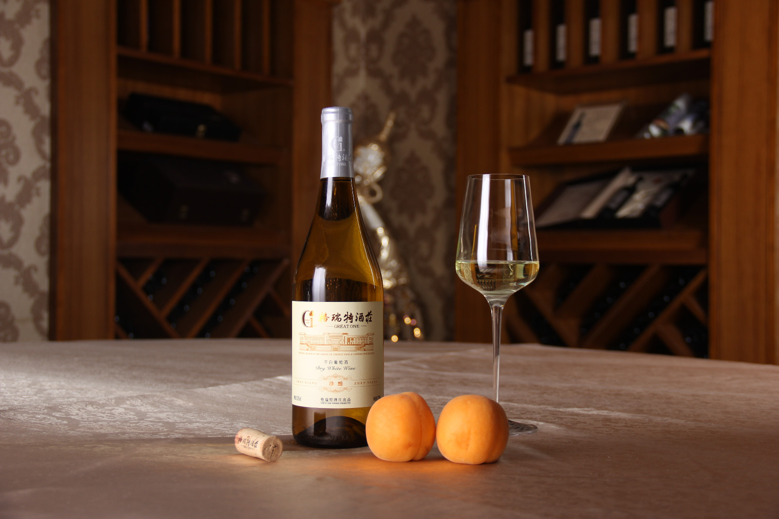 16542225195557.jpg 珍釀干白.JPG