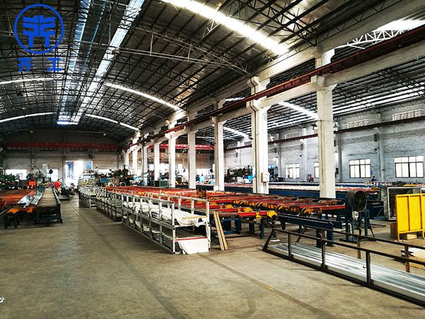 河南洛陽(yáng)鋁加工車(chē)間保溫項(xiàng)目